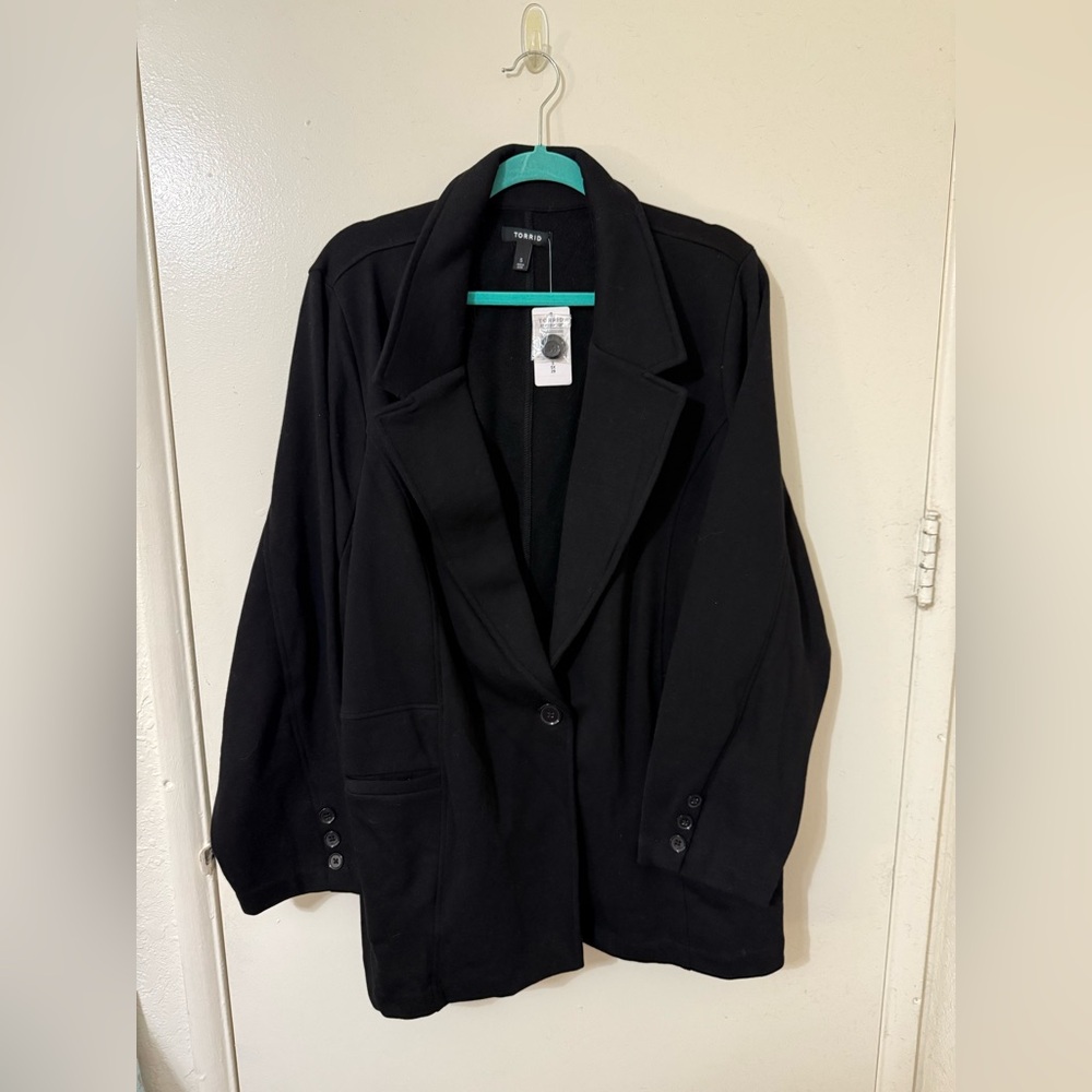 Torrid Women's Black Blazer